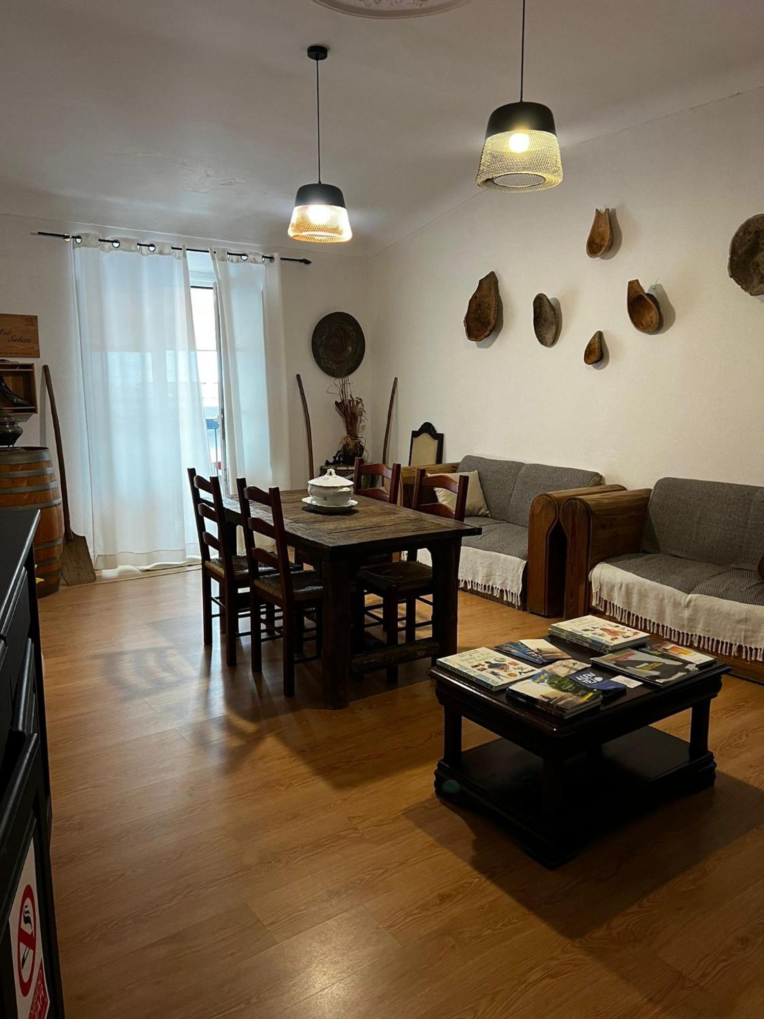 Avis Guesthouse 埃武拉 外观 照片